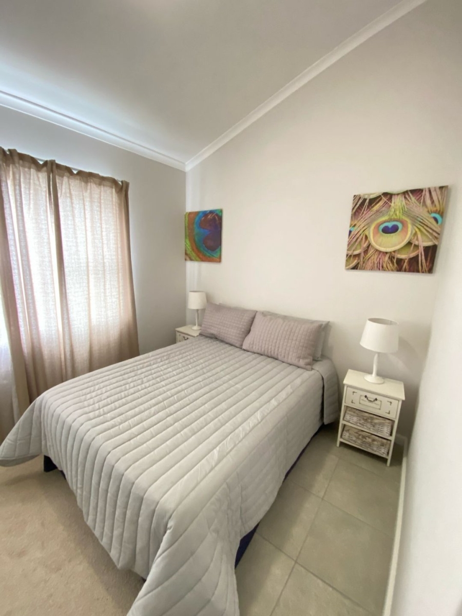 2 Bedroom Property for Sale in Stratford Green Western Cape